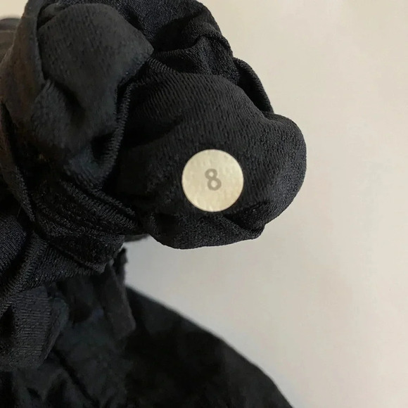 Lululemon Elevate Black Tank Sz 8 - Picture 8 of 8